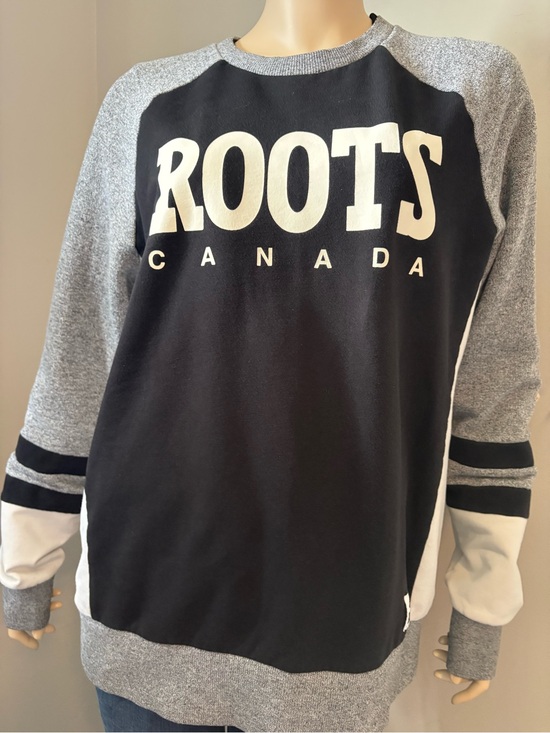 Roots Tops - Roots Canada Black Grey Colorblock Raglan Crewneck Sweatshirt women’s Sz XL.